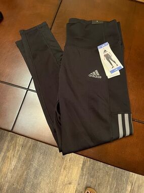 adidas Black Leggings with Silver Stripe tight fit high rise 7/8 style